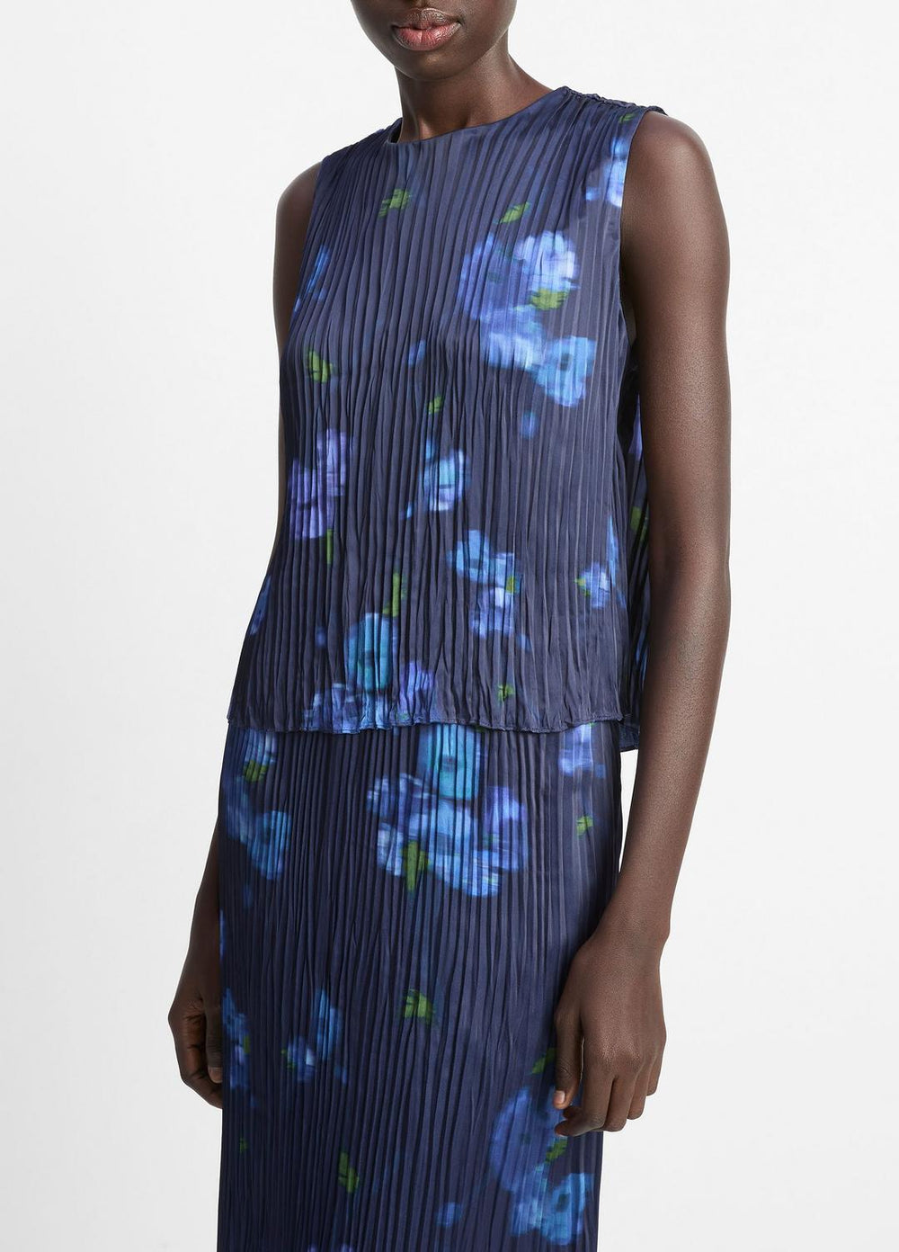 VINCE | Poppy Blur Crushed Satin Shell in Shirts & Tees - MIDNIGHT