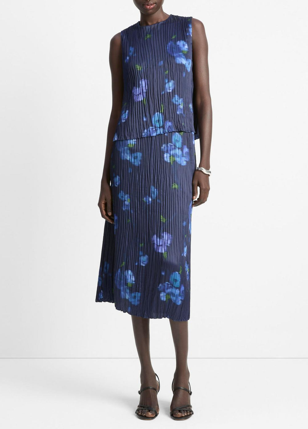 VINCE | Poppy Blur Crushed Satin Shell in Shirts & Tees - MIDNIGHT