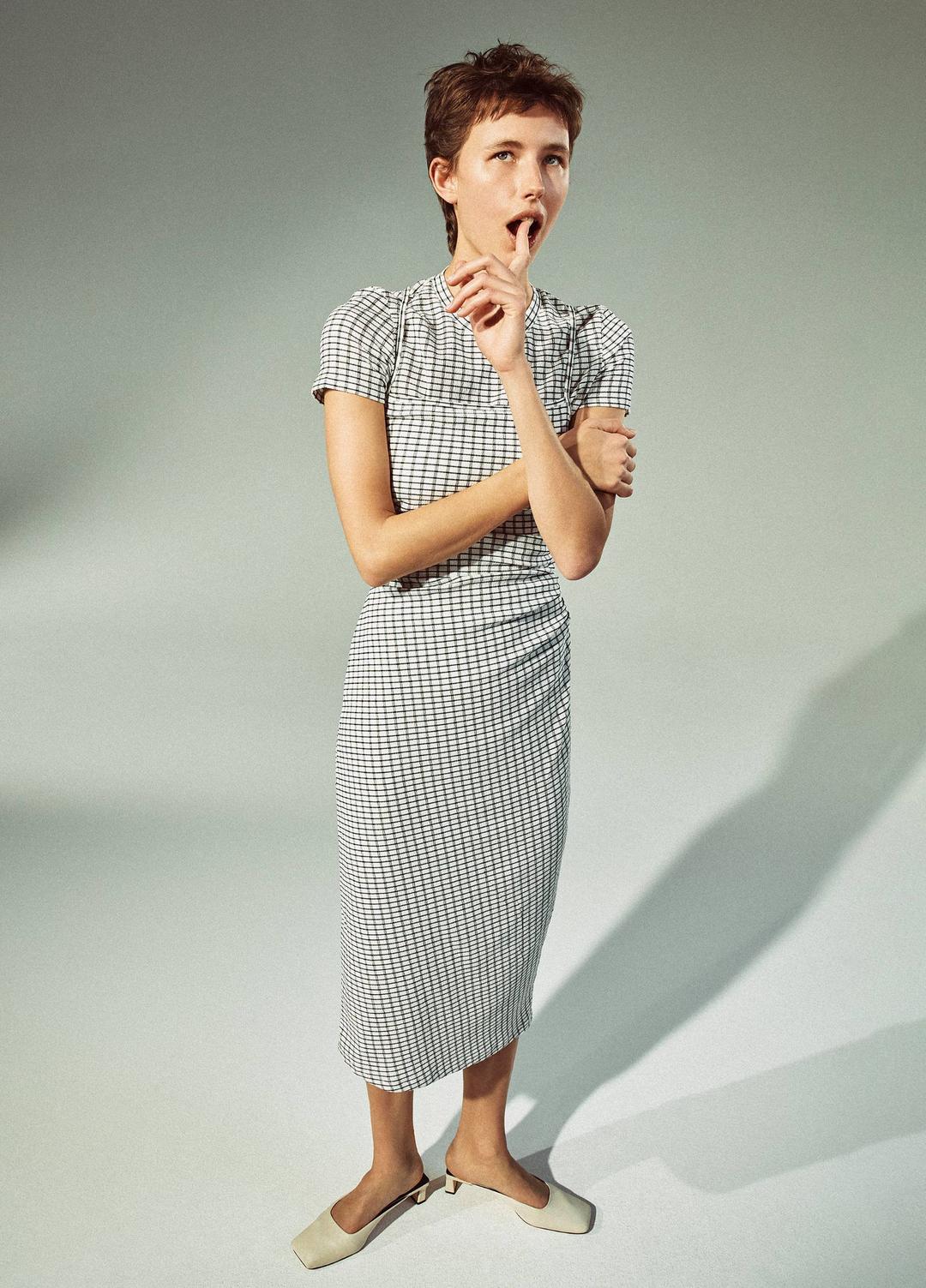 VINCE | Checked Smocked T-Shirt in Shirts & Tees - BLACK COMBO